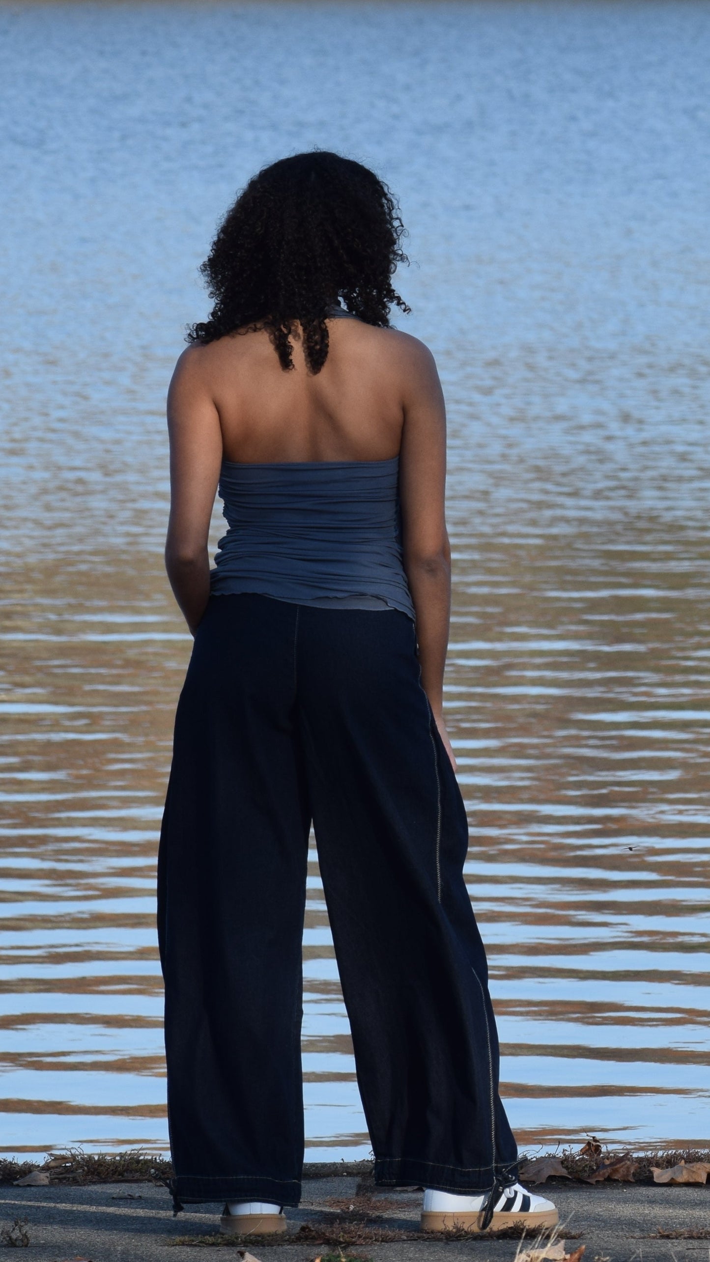 MESH GATHERED SIDES SCARF TOP GREY