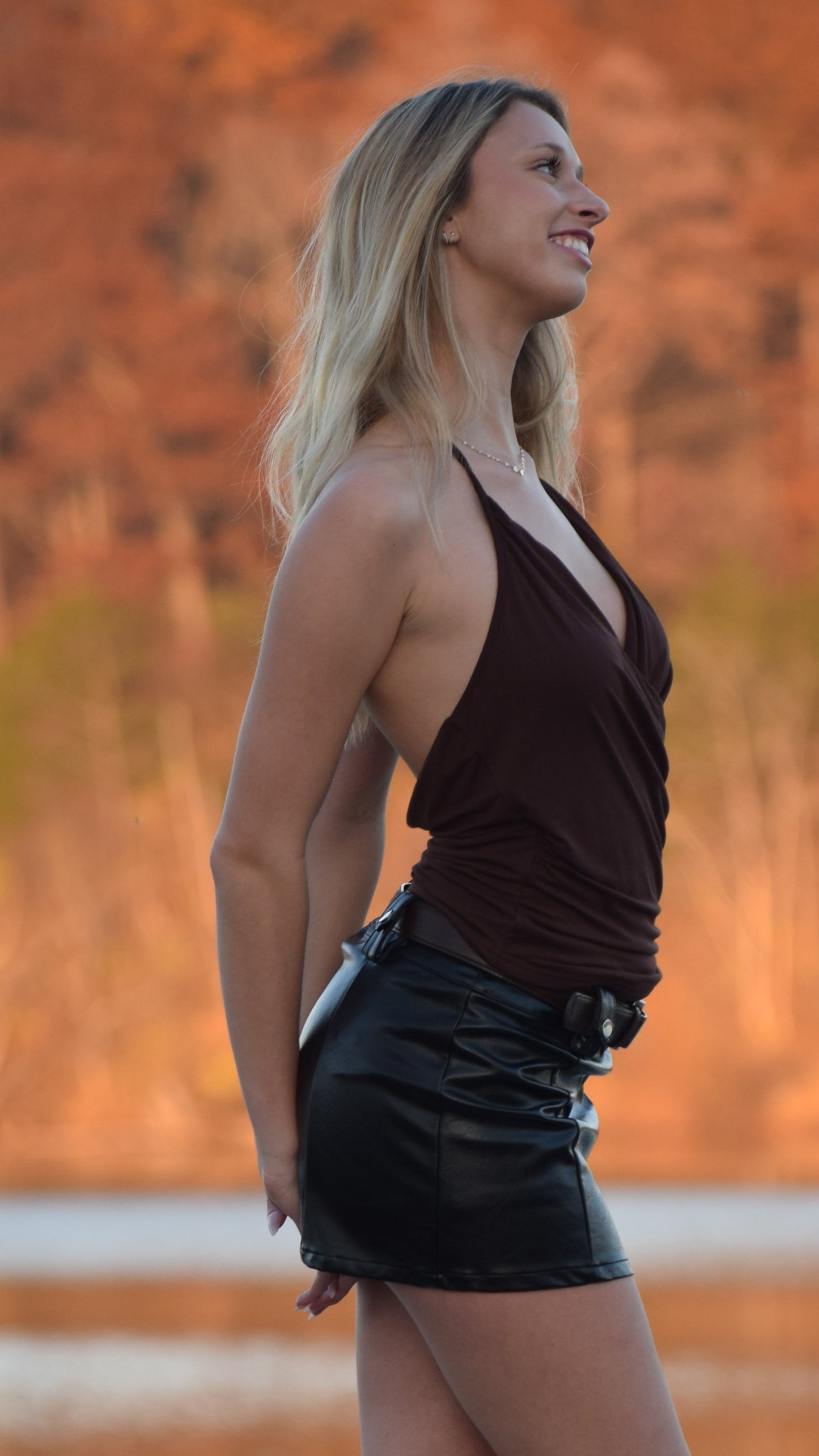 CROSSOVER HALTER TOP COCOA