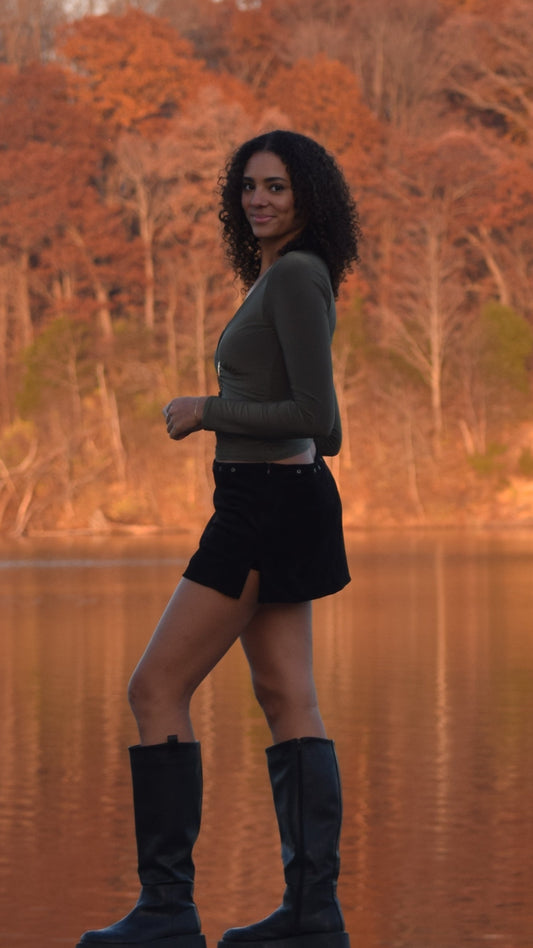 LONG SLEEVE SLINKY METAL U TOP OLIVE